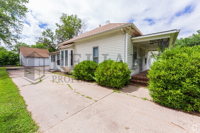 Building Photo - 345 N Meridian Ave Rental
