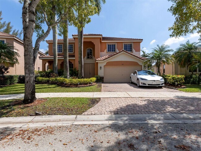 Building Photo - 665 Nandina Dr Rental