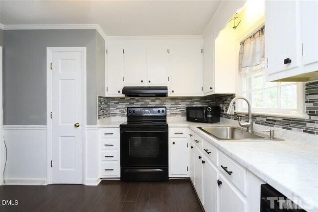 Photo - 4 Bedroom 3 Bath Home Available in August!