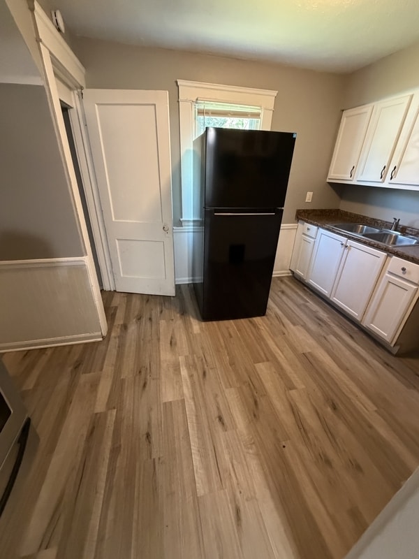 Photo - 7700 Goodman Ave