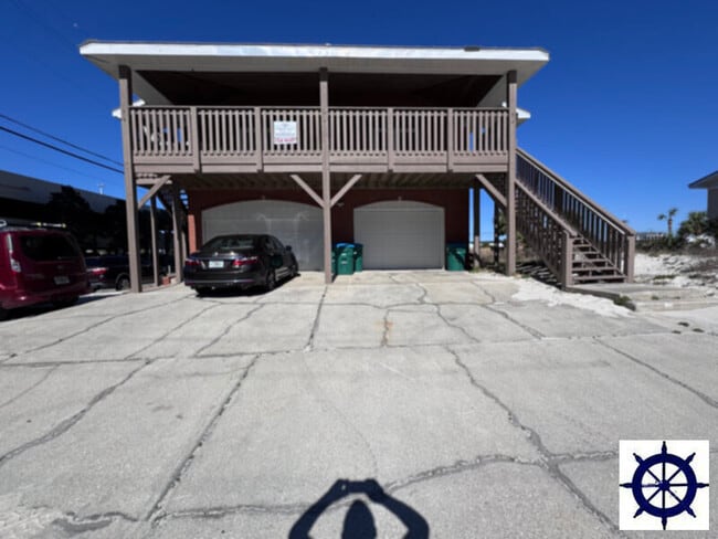 Building Photo - 5104 Gulf Dr