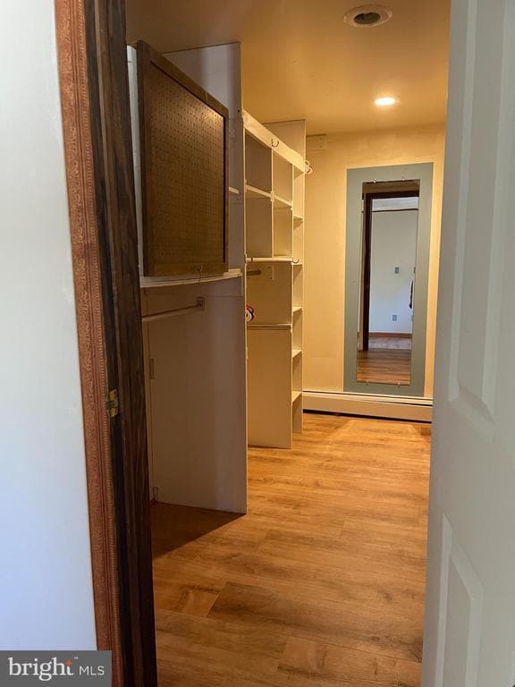 Photo - 511 Heather Rd