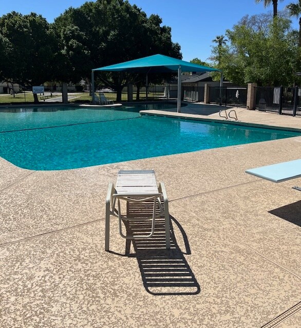 Eastwood Townhomes Large Gated Swimming Pool 3 Feet to 12 Feet Deep with Shaded Child Shallow Area - 4444 E Belleview St (Phoenix, AZ)