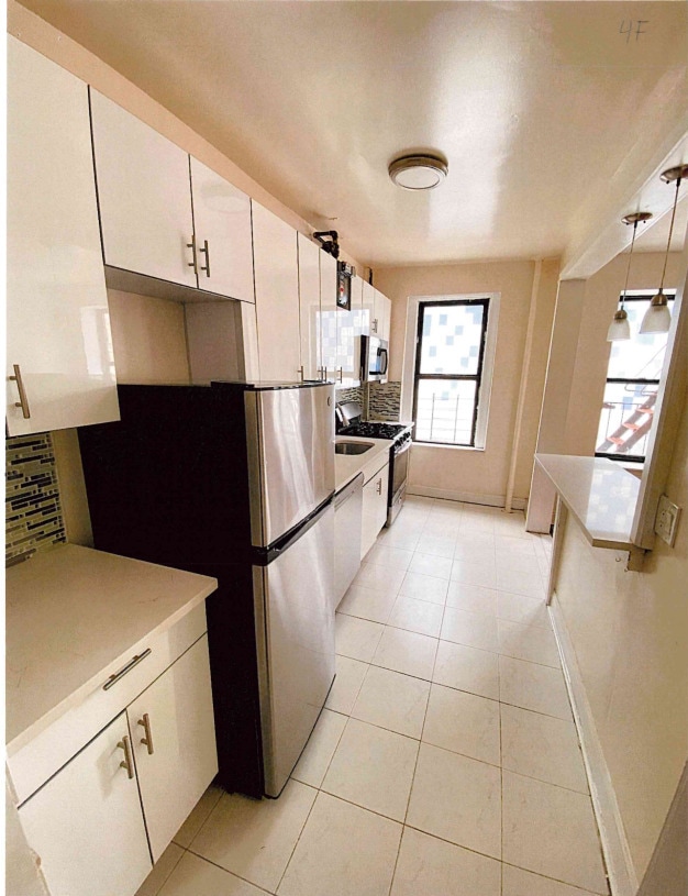 Kitchen - 165-175 Sherman Ave