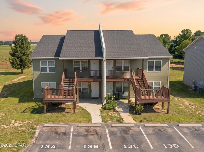 Building Photo - 131 Gwyn Dr Unit D