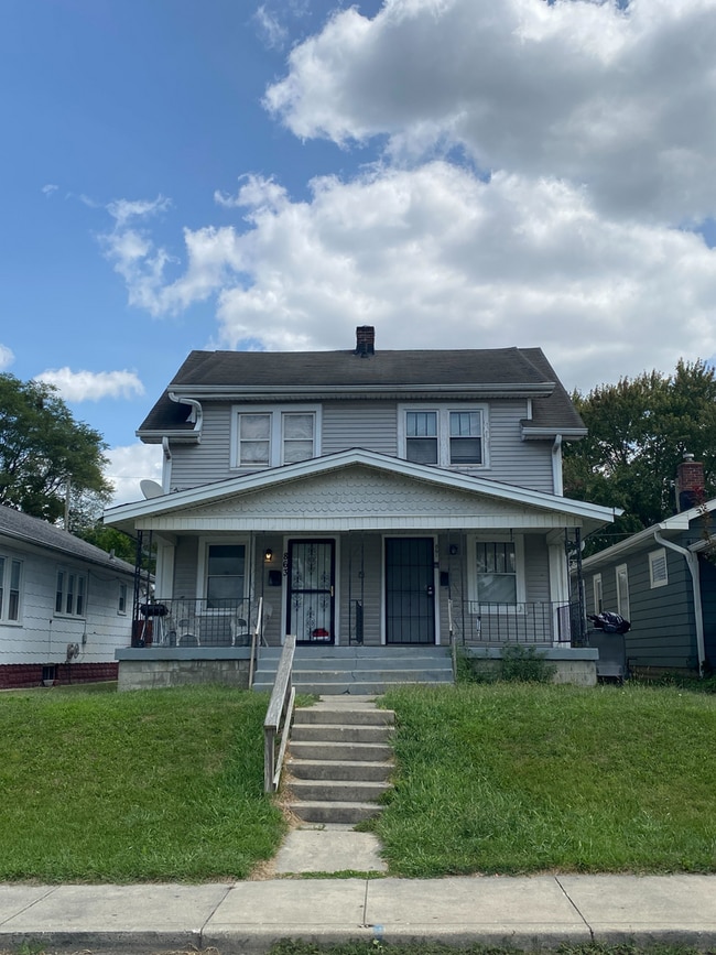 Building Photo - 861 N Drexel Ave Unit 861 N Drexel Ave