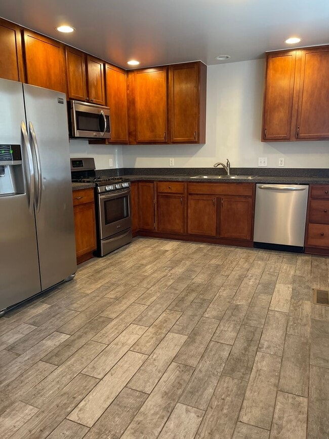 Photo - Introducing a stunning three-bedroom, two and a half bathroom home for rent in Columbus, OH!