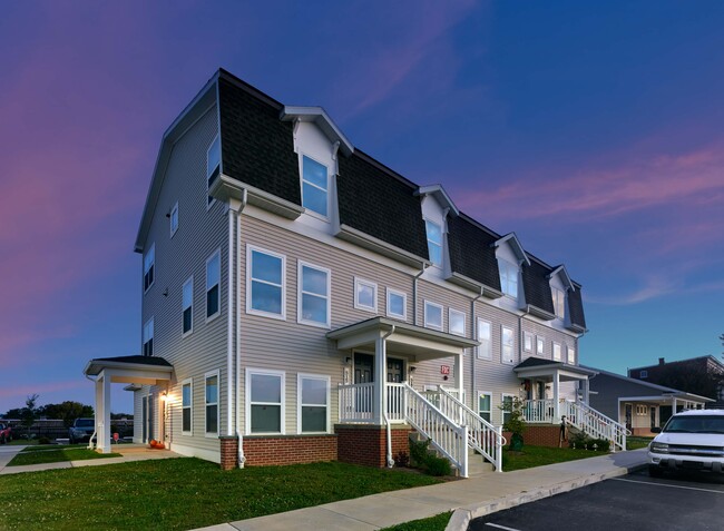 State Street Crossing - State Street Crossing Apartments