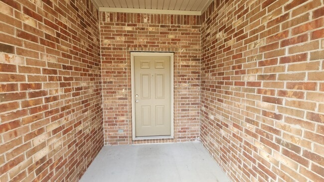 Photo - 2002 S Frankfort Ave