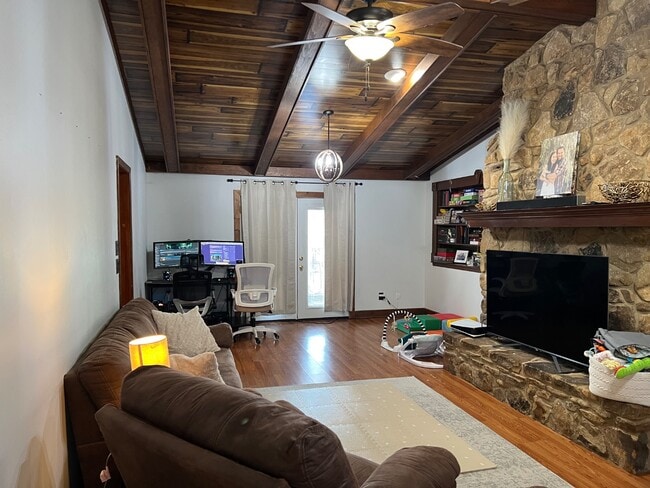 Photo - 315 Dogwood Blvd