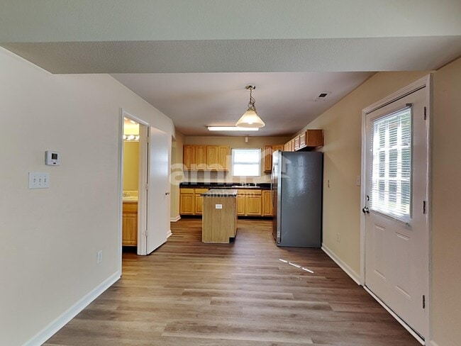 Photo - 4007 Steelewater Way