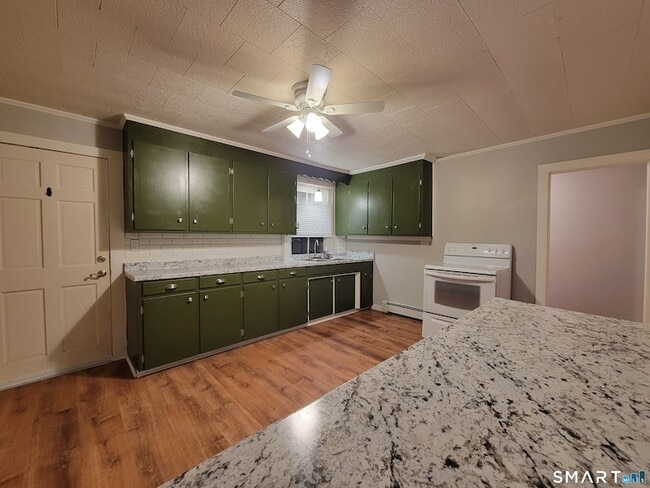 Building Photo - 344 Boswell Ave