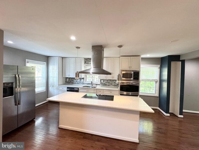 Photo - 16611 Geddy Ct