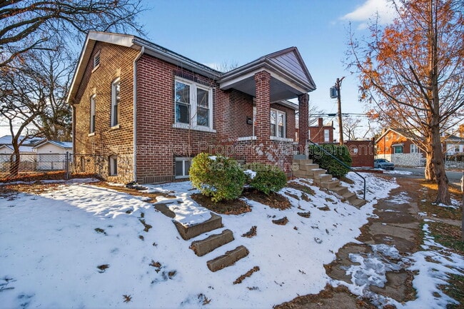 Photo - 4762 Alma Ave