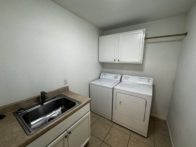Photo - Stunning home located near Frank Higginbot...