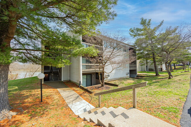 Building Photo - Crystal Lake Rental