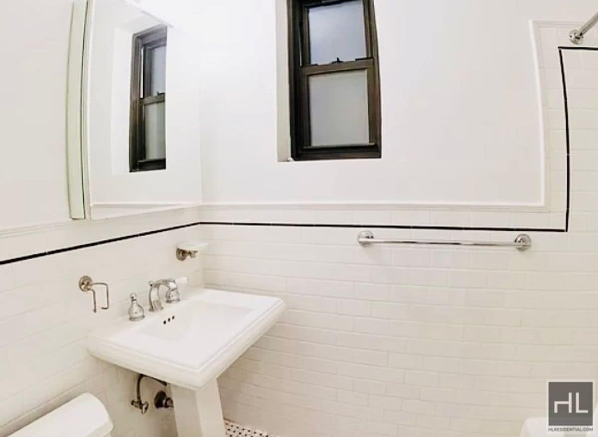 EAST 67 STREET - EAST 67 STREET Unit 2C