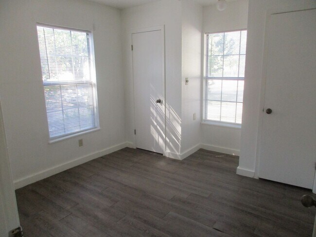 Photo - 309 N Race St Unit A