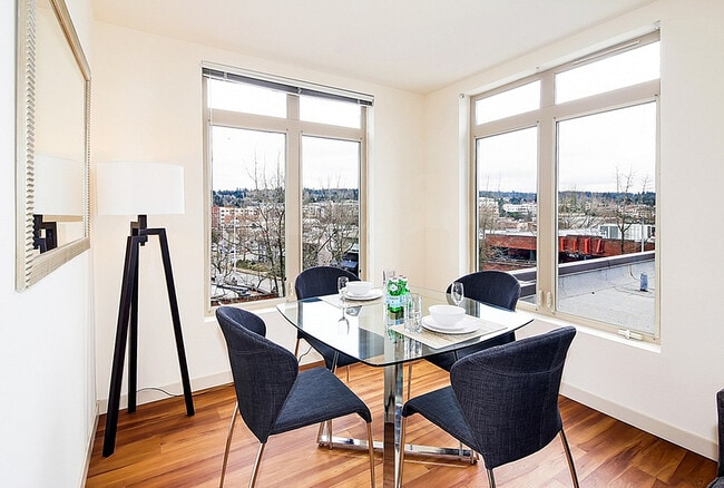 DiningRoom