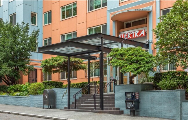 Photo - Penthouse Living at the Elektra, 96 Walk S...