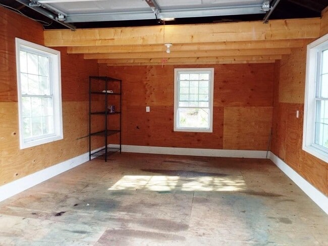 Photo - 60 Alpine Pl