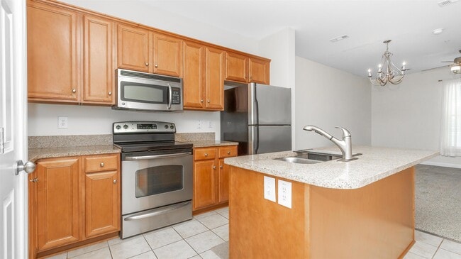 Photo - 926 Price Ln
