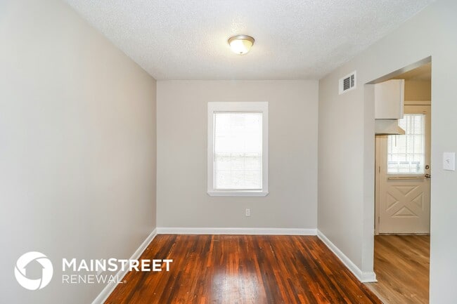 Photo - 2184 Cassie Ave