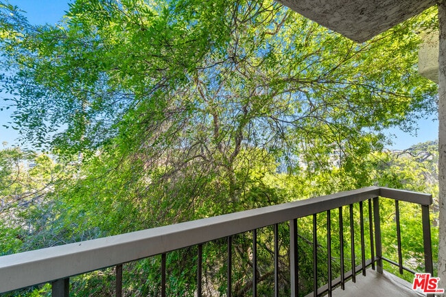 1440 Veteran Ave Unit 554