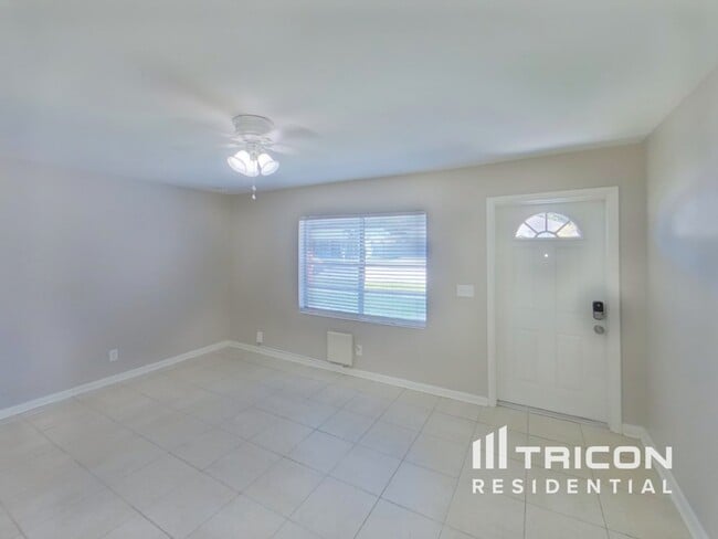 Photo - 6313 S Clark Ave