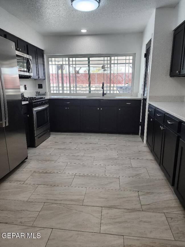 Photo - 3317 Wayside St