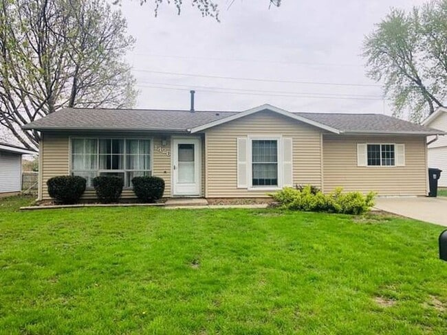 Charming Ranch Home with Flexible Space an... - Charming Ranch Home with Flexible Space an...