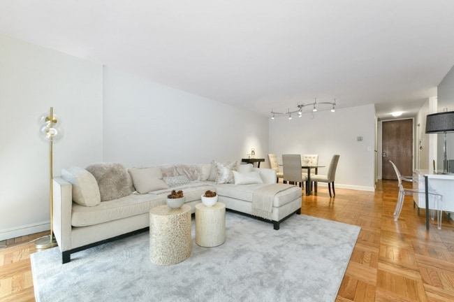 Photo - 180 Beacon St Unit 2