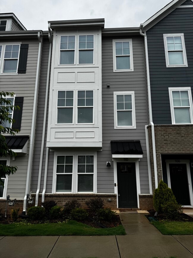 Building Photo - 110 Wesser St