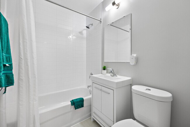 Photo - 2360 Weston Road