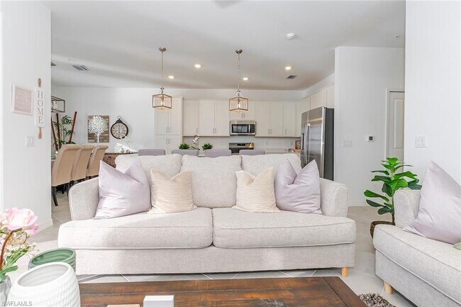 Photo - 5527 Double Eagle Cir