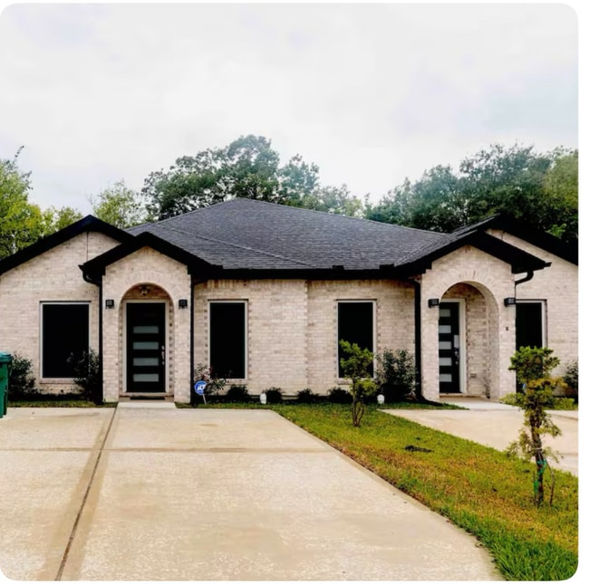 Building Photo - 4506 Aledo St