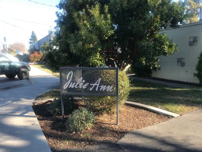 Photo - 581 E 5th Ave Unit H