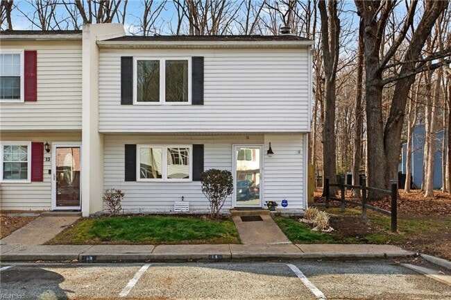 Building Photo - 15 Otsego Dr