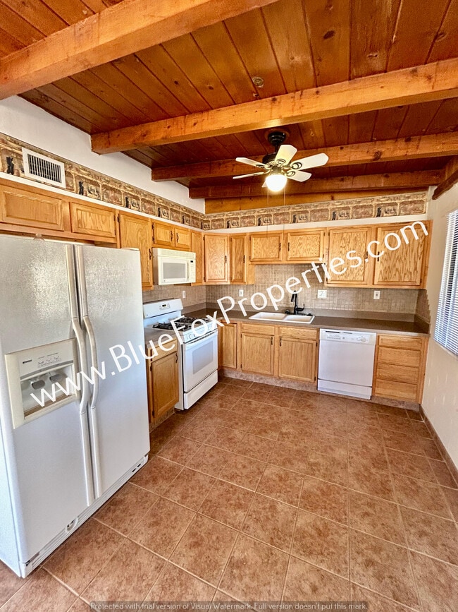 Photo - 6140 N Van Ark Rd