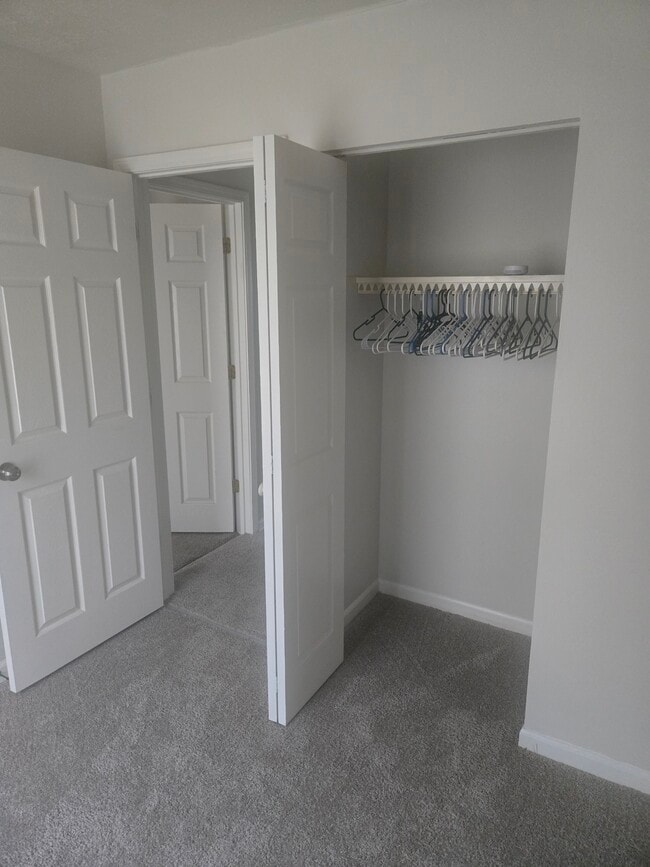 Building Photo - 200 Richards Dr