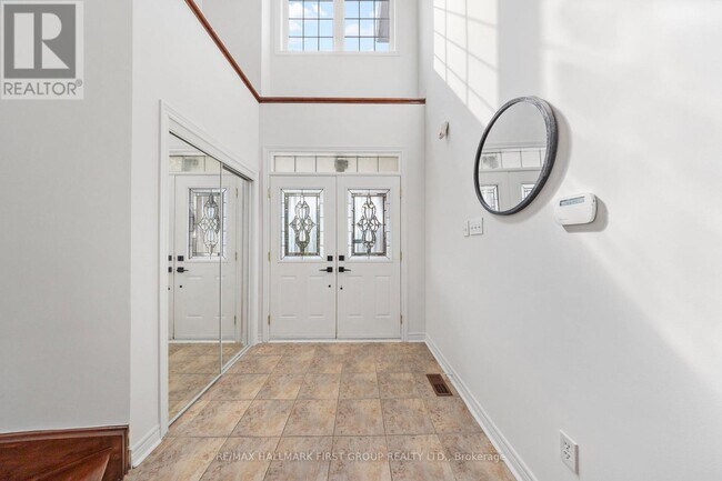 Photo - 494 Rougewalk Dr