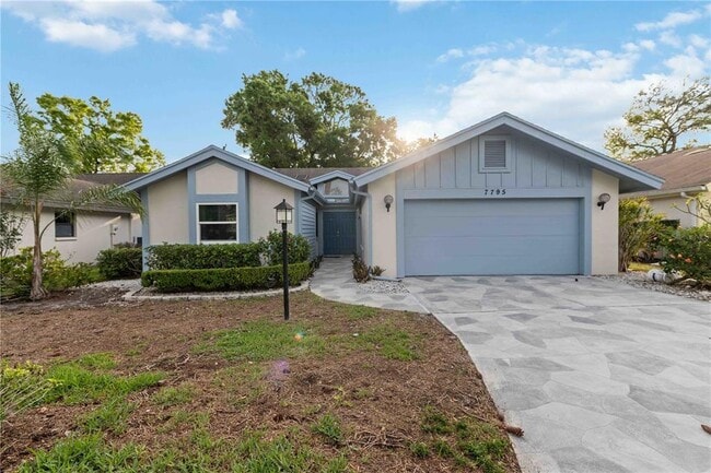 Building Photo - 7795 Pine Trace Dr