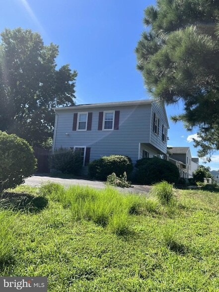 Photo - 939 Pleasant St