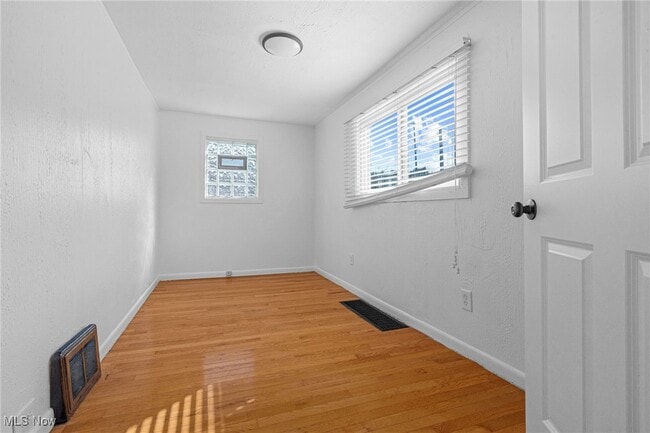 Photo - 4571 W 157th St Unit 1