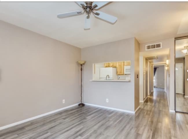 Photo - 14203 N 19th Ave Unidad 1053