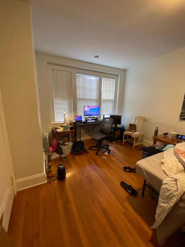Building Photo - 256 Bradley St Unit 1