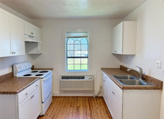 Photo - 232 S Tesch St Unit 236