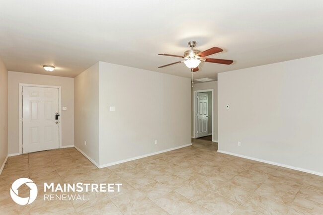 Photo - 706 Lloyd St House