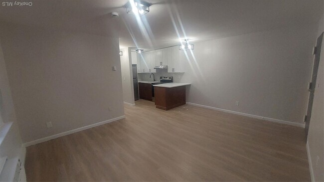 Photo - 203 Ludingtonville Rd Unit 1D