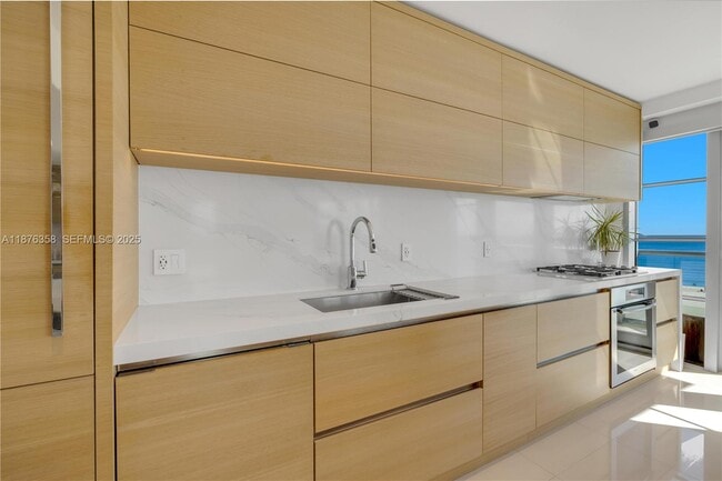 Photo - 3739 Collins Ave Unit N-501